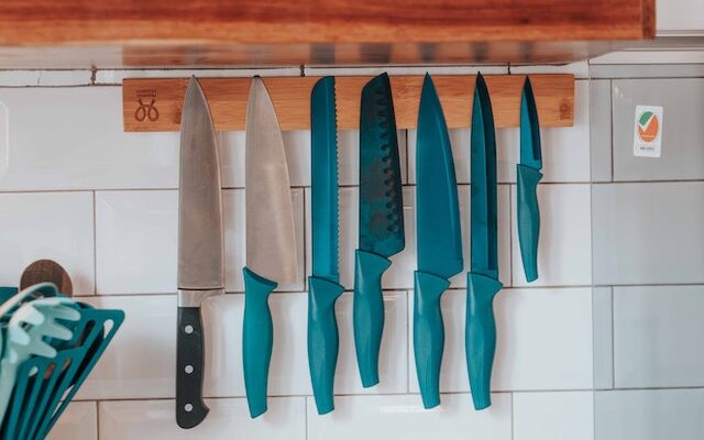 What are the Different Types of Kitchen Knives?